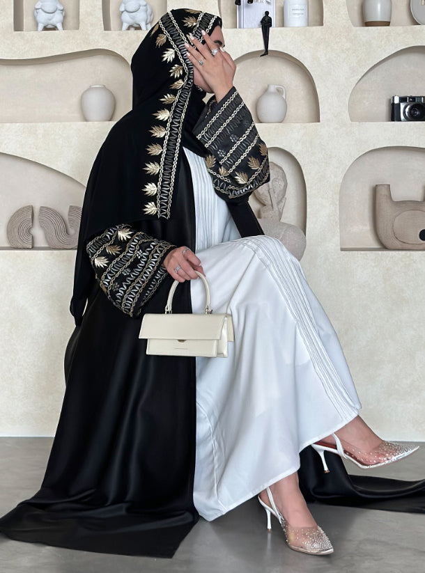 Gold And Silver luxurious abaya adorned with embroidery