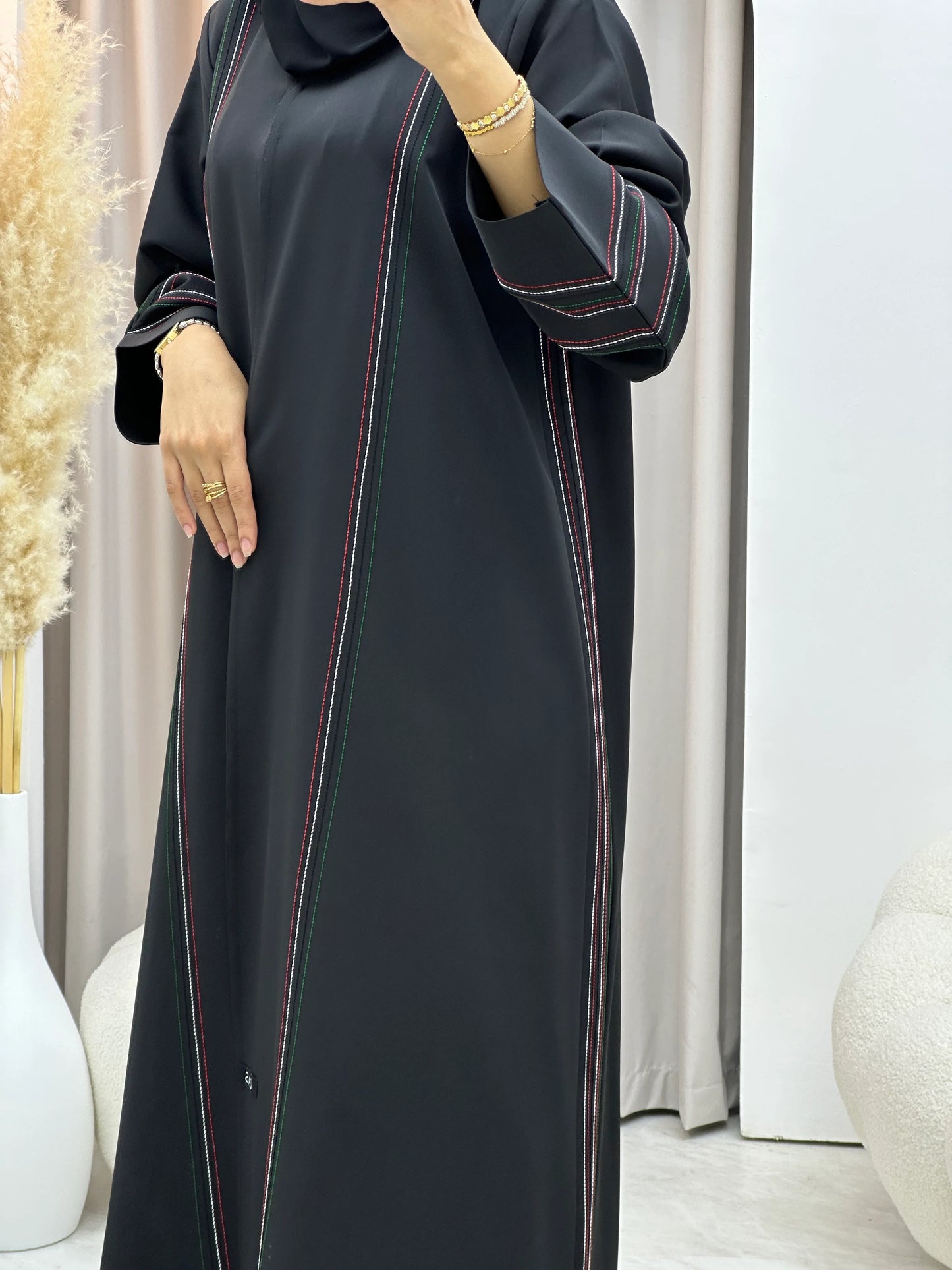 UAE National Day Abaya with thread details