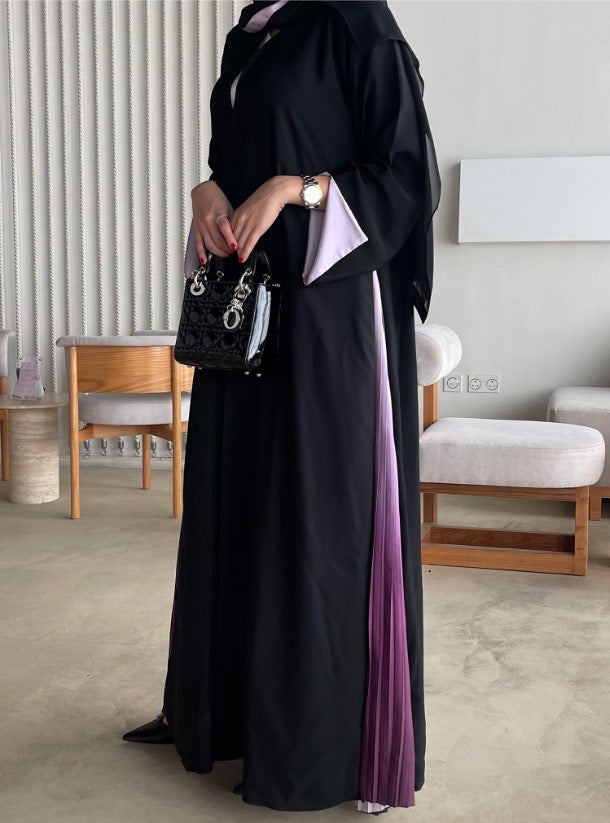 Black A-cut abaya featuring captivating ombré sides.