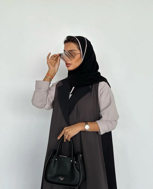 Contrast Panel Abaya