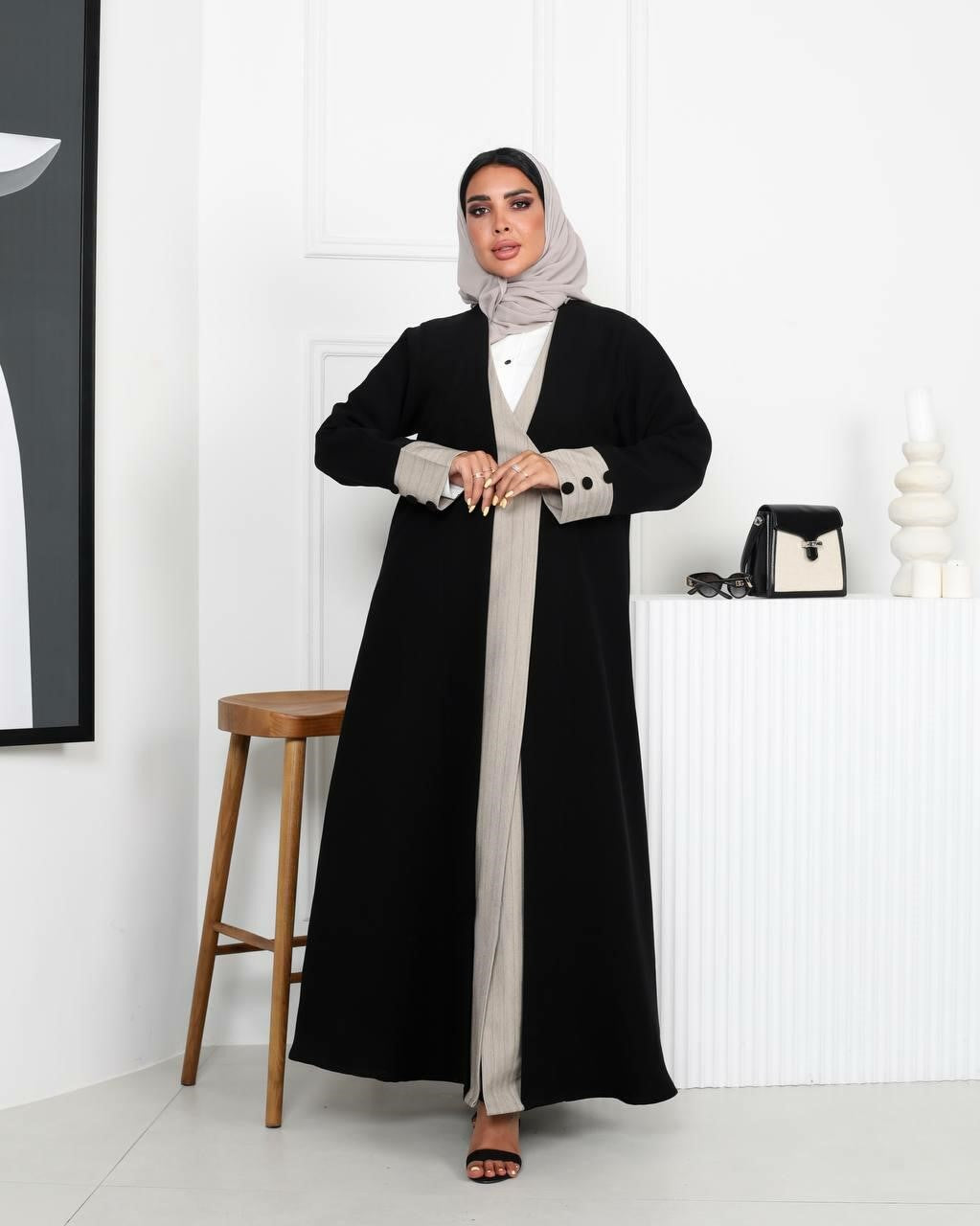 Black crepe blazer abaya with a beige striped pattern