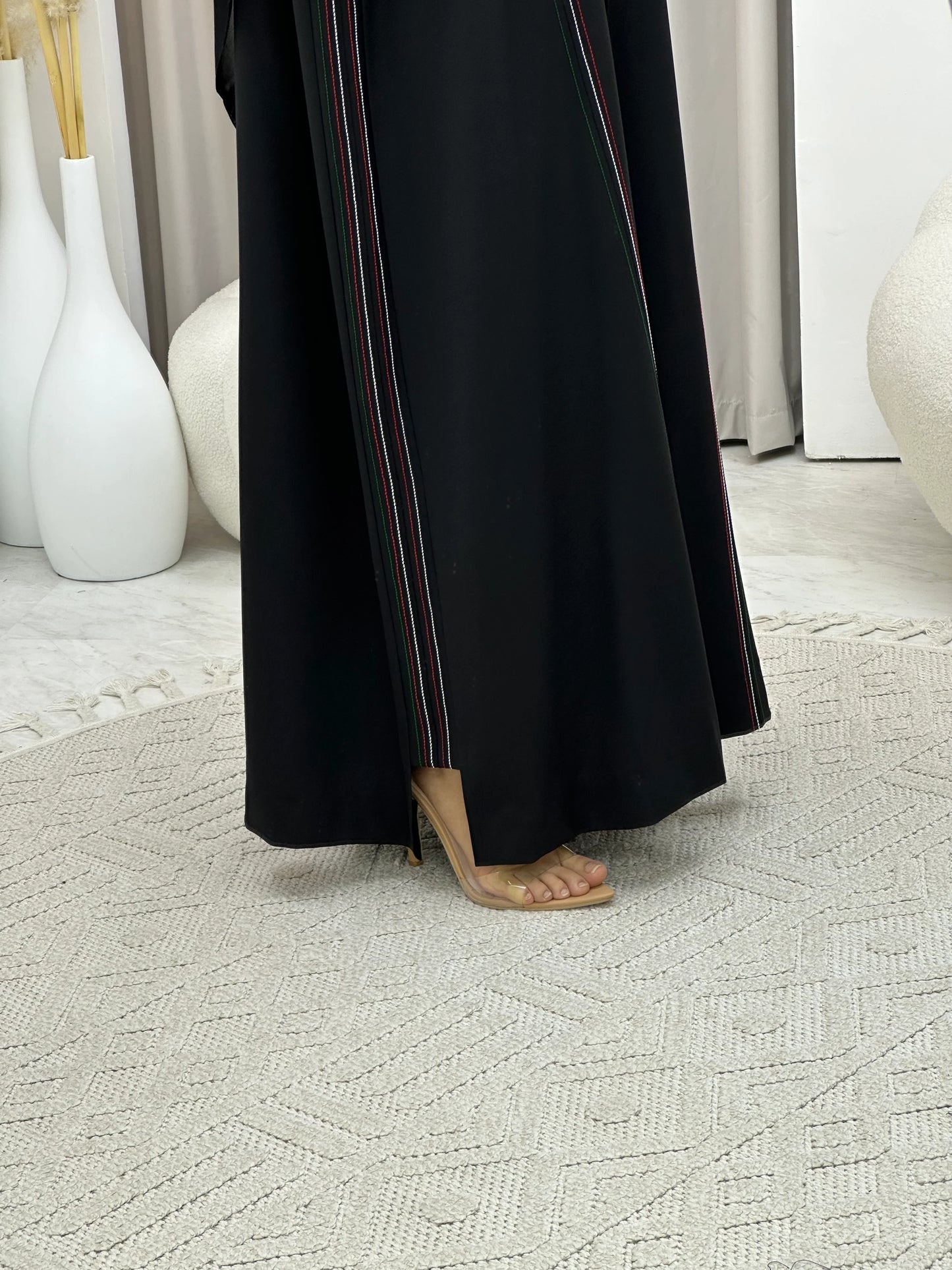 UAE National Day Abaya with thread details