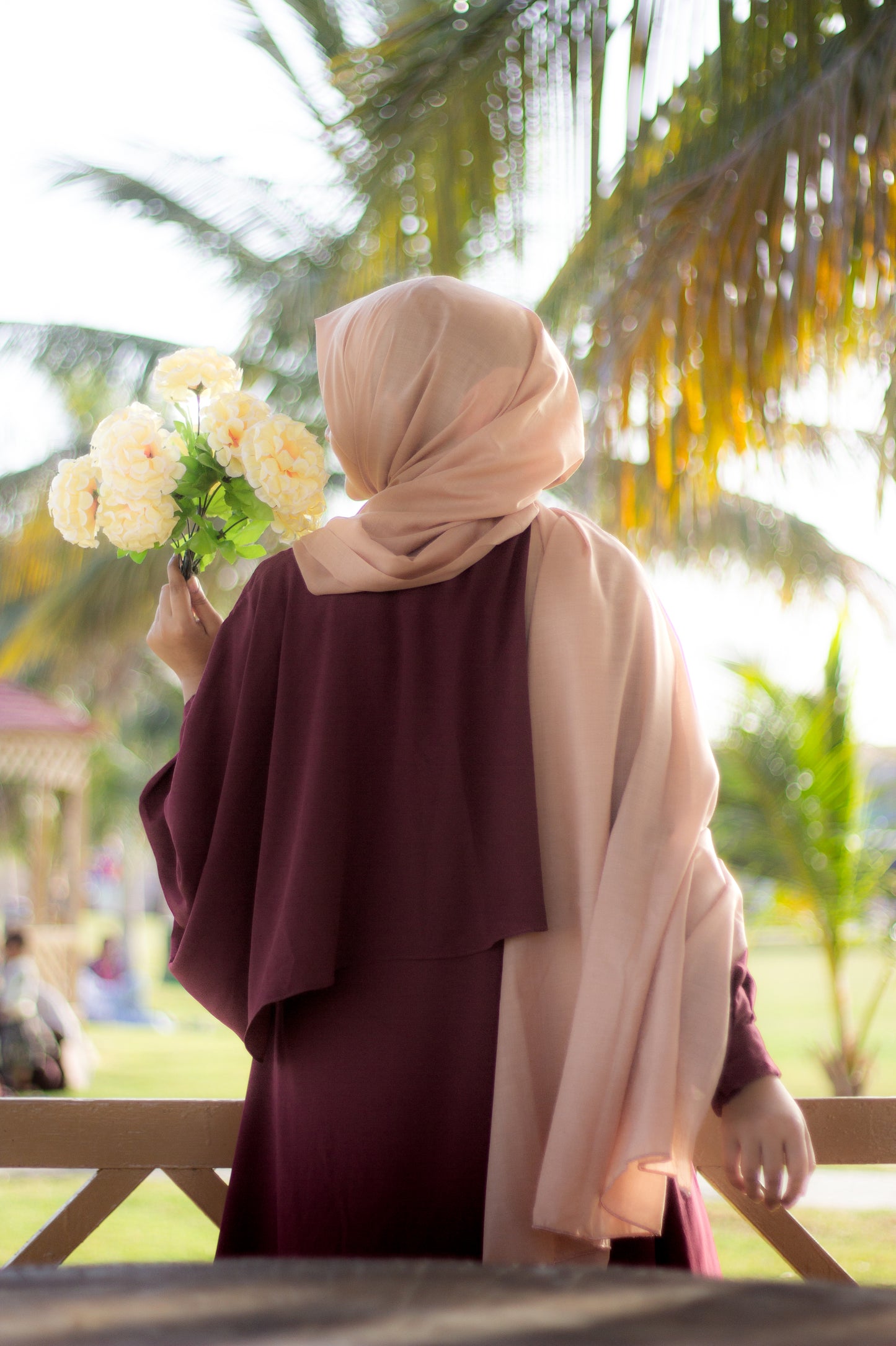 Relaxed Soft Lawn Hijab, Beige