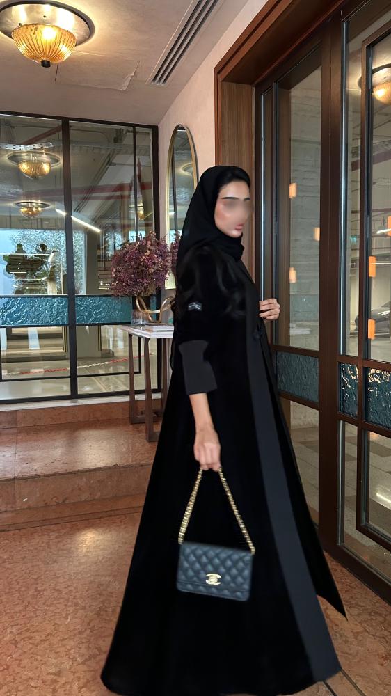 Winter Collection - 04, Black Valvet Abaya